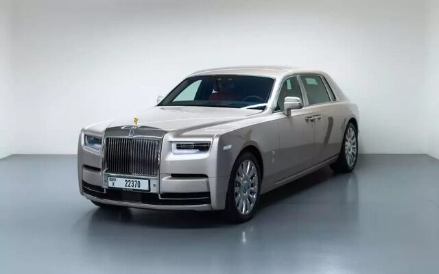 RR Phantom Gold Edition (7)