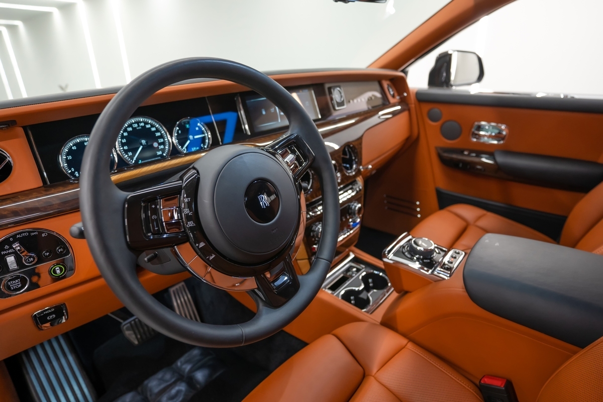 Rolls_Royce_Phantom_interior